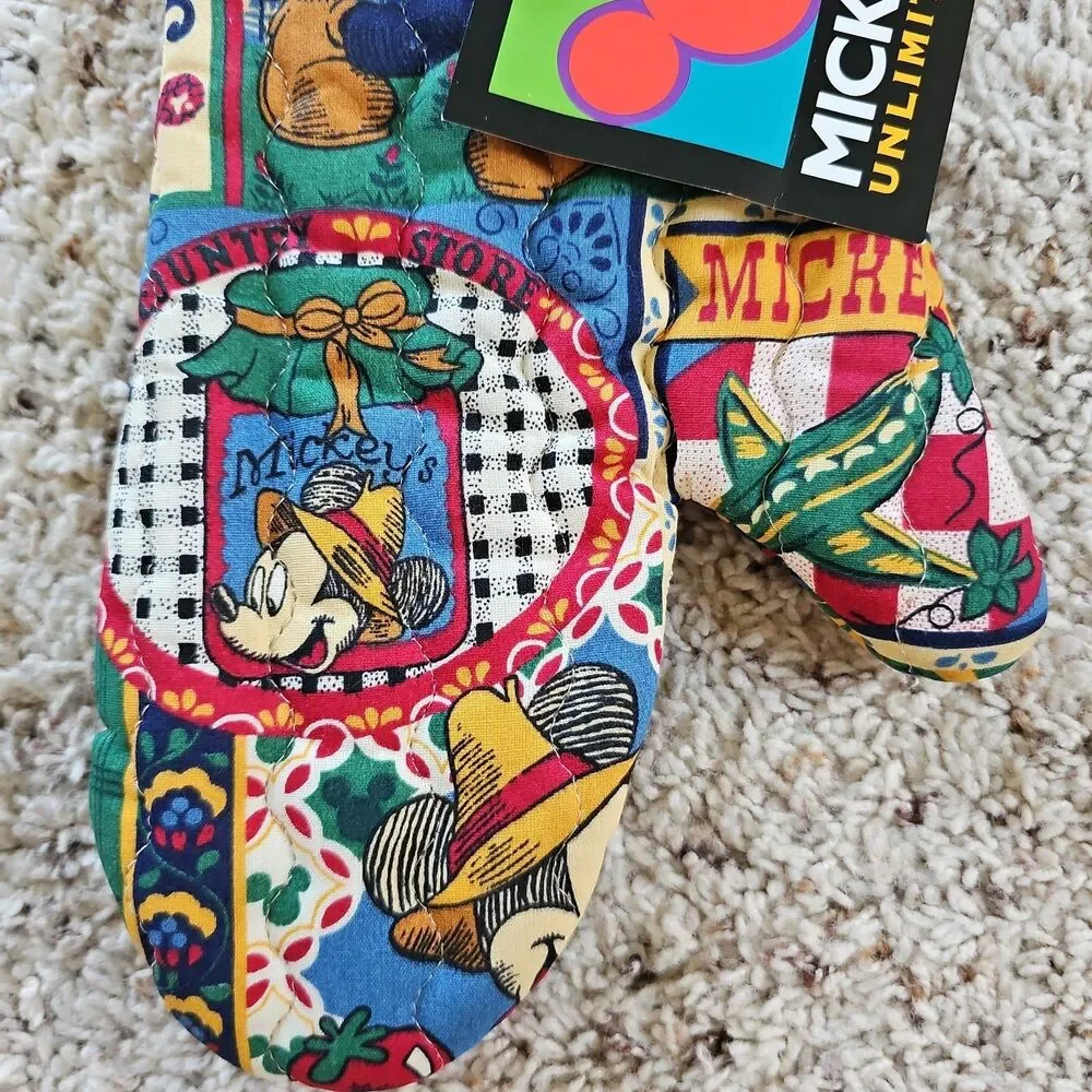 Disney Mickey Mouse Gardener Farmer Folk Art Oven Mitts Pot Holder Set NEW 90s